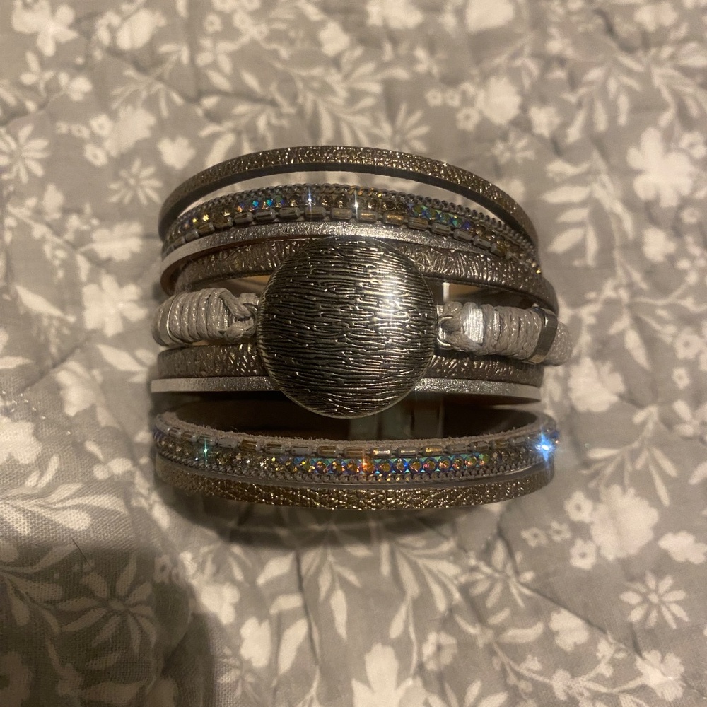 Magnetic stack bracelet - Picture 2 of 2